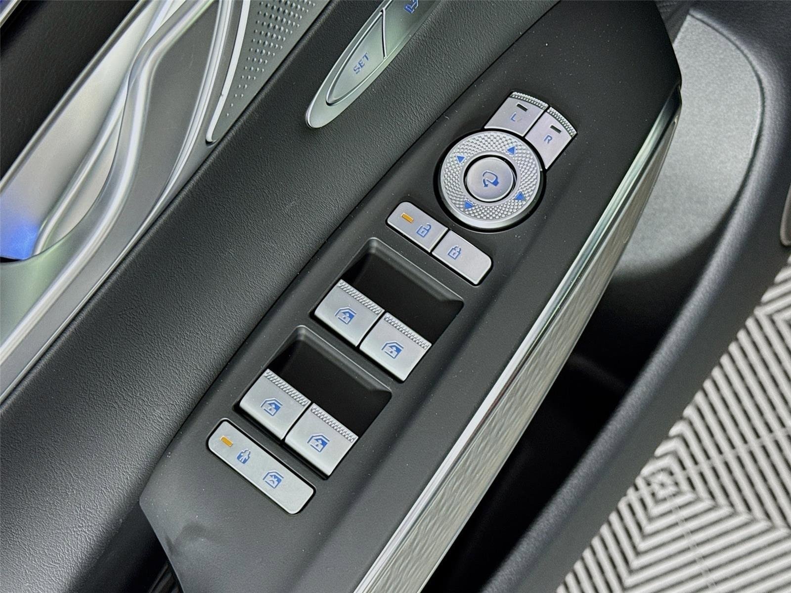 New 2026 Genesis GV70 2.5T Sport Prestige AWD/4WD image 20