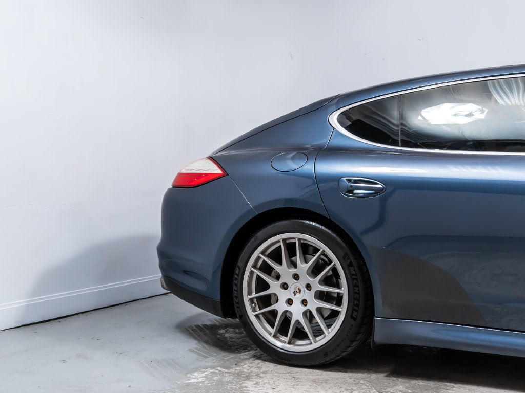 Used 2010 Porsche Panamera 4S AWD/4WD image 11