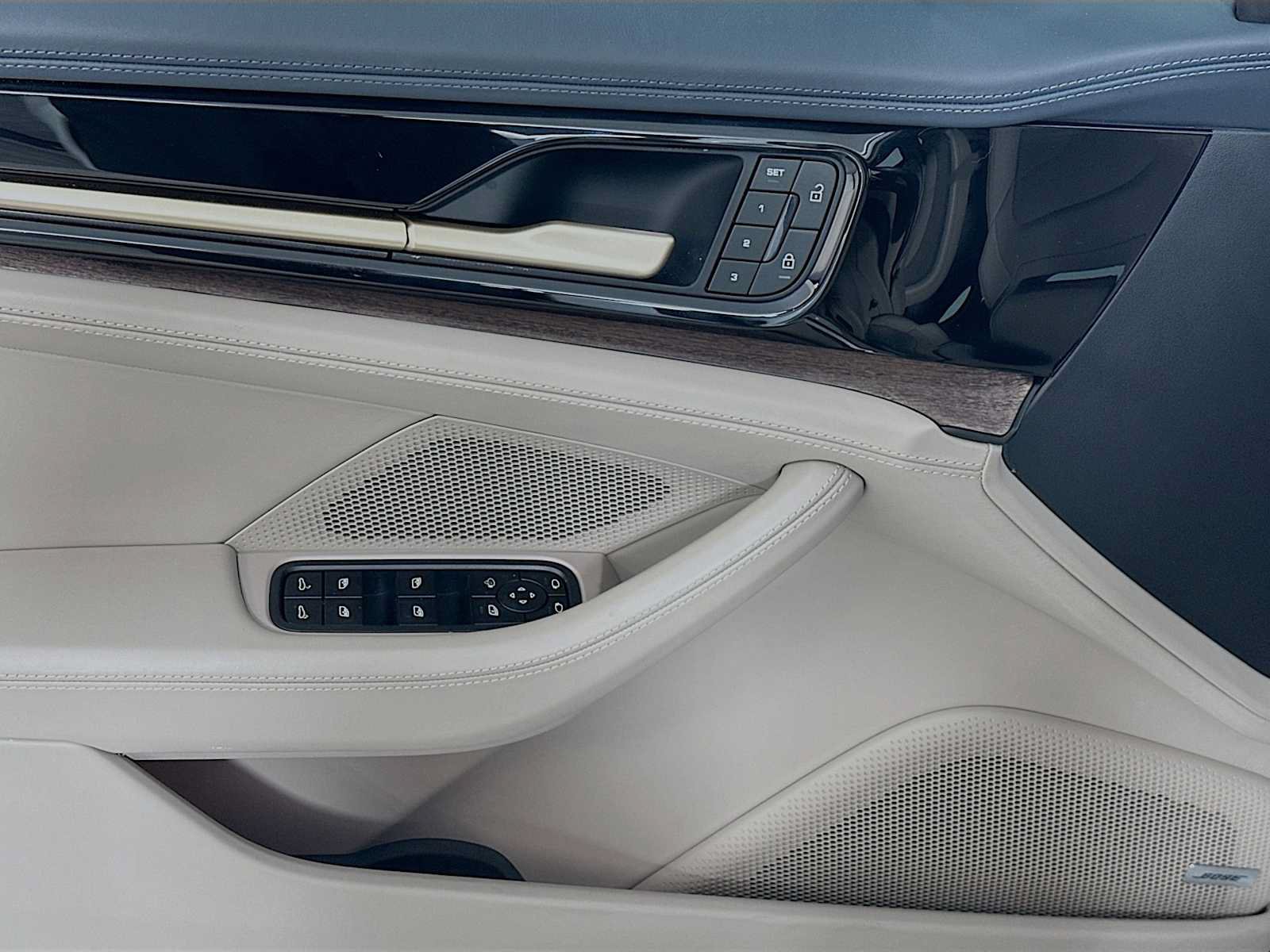 Certified 2024 Porsche Panamera 4 AWD/4WD image 11