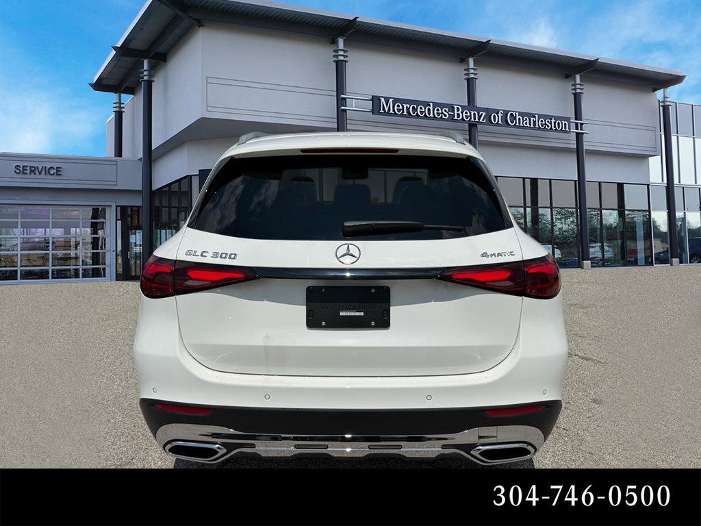 Used 2027 Mercedes-Benz GLC 300 4MATIC image 4
