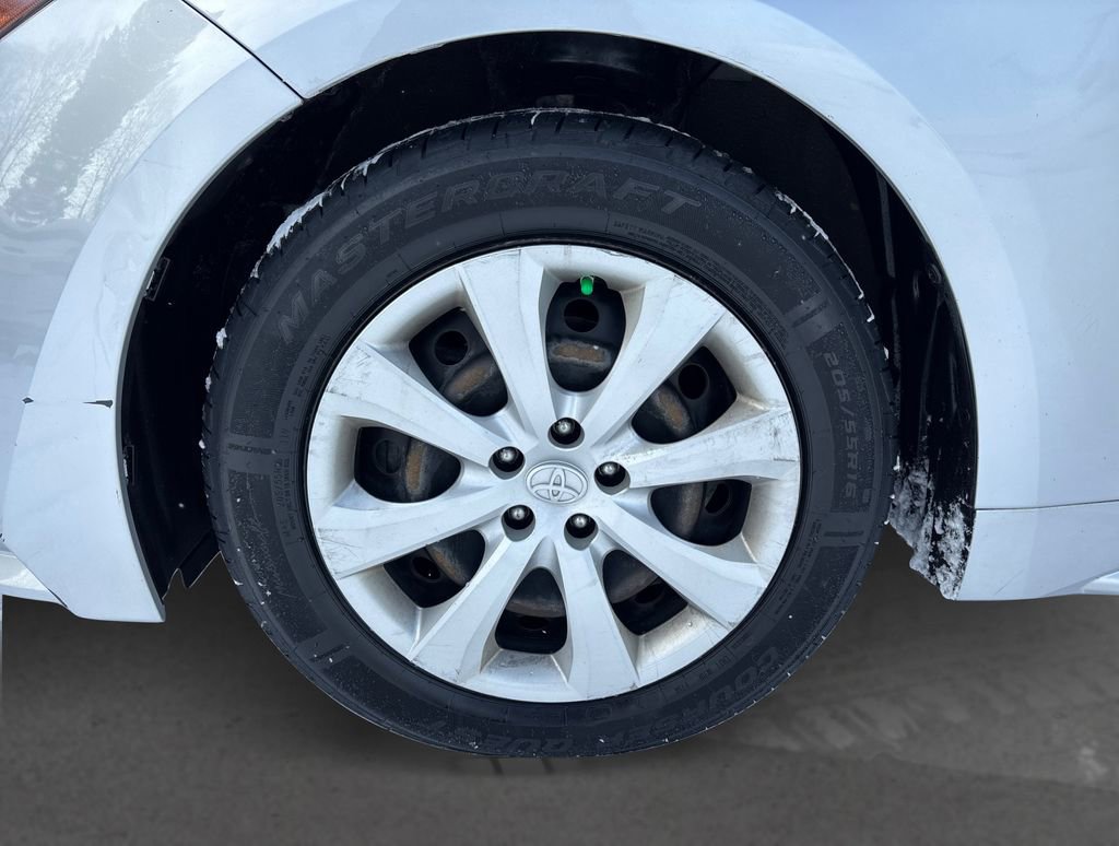 Used 2022 Toyota Corolla LE image 12