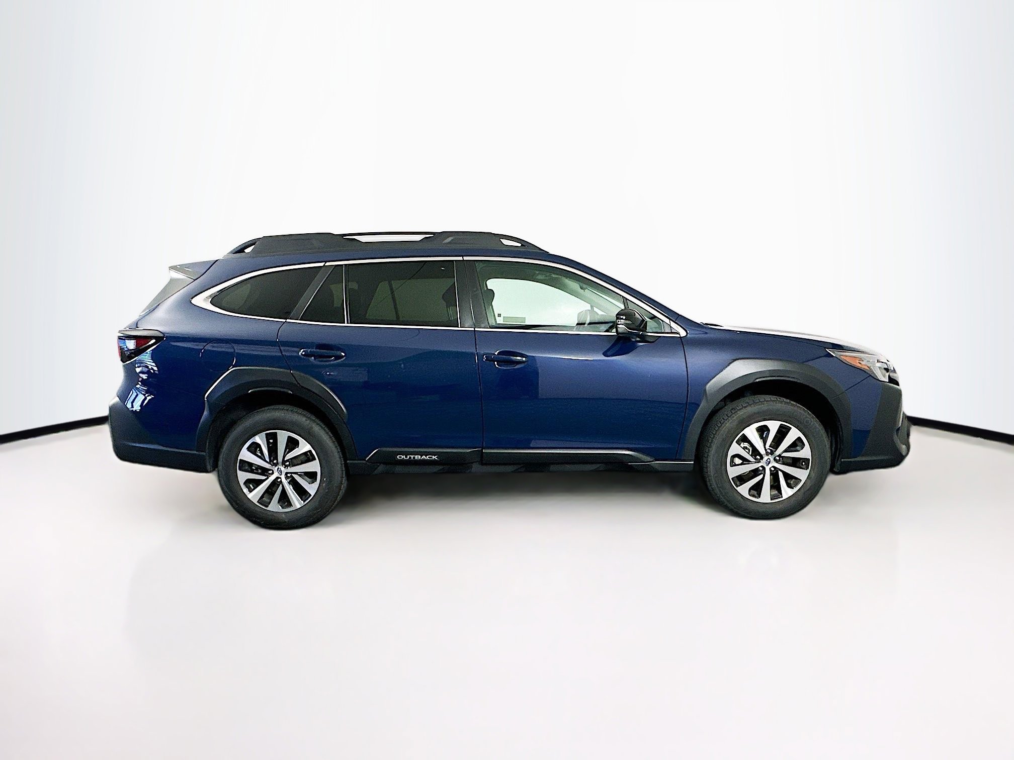Used 2025 Subaru Outback Premium AWD/4WD image 10