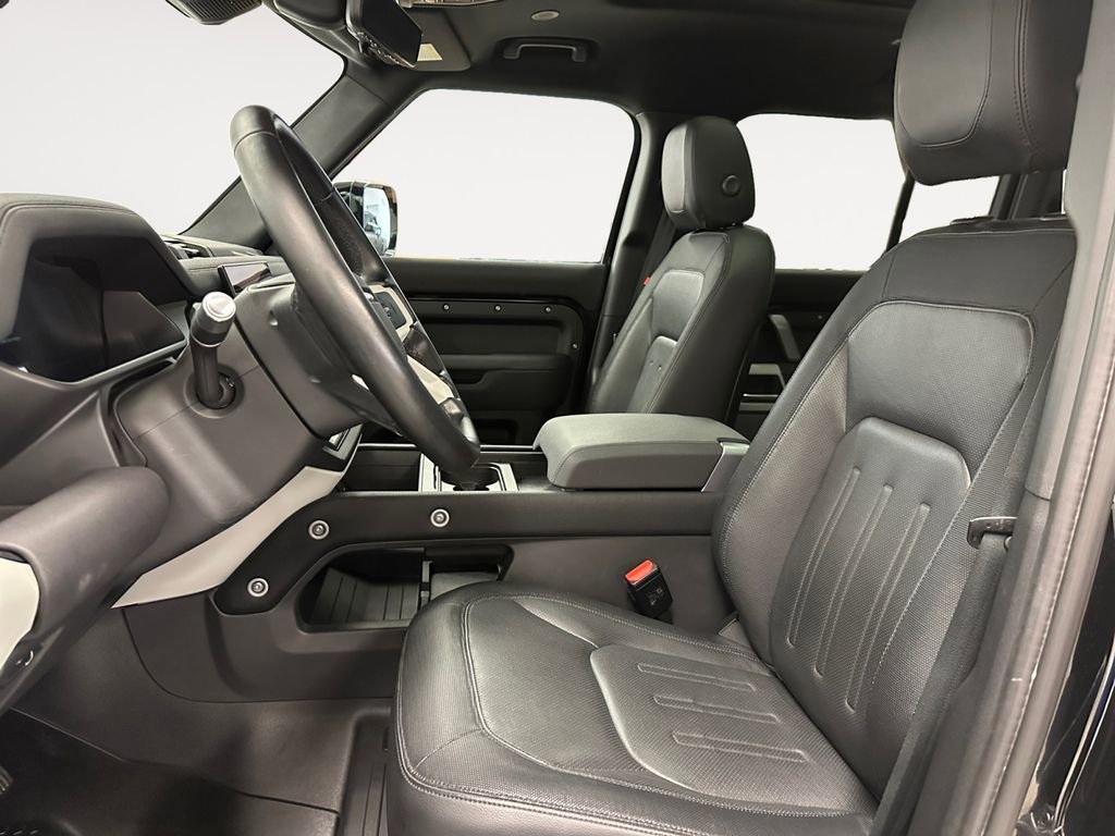 Used 2022 Land Rover Defender 110 X-Dynamic SE AWD/4WD image 8