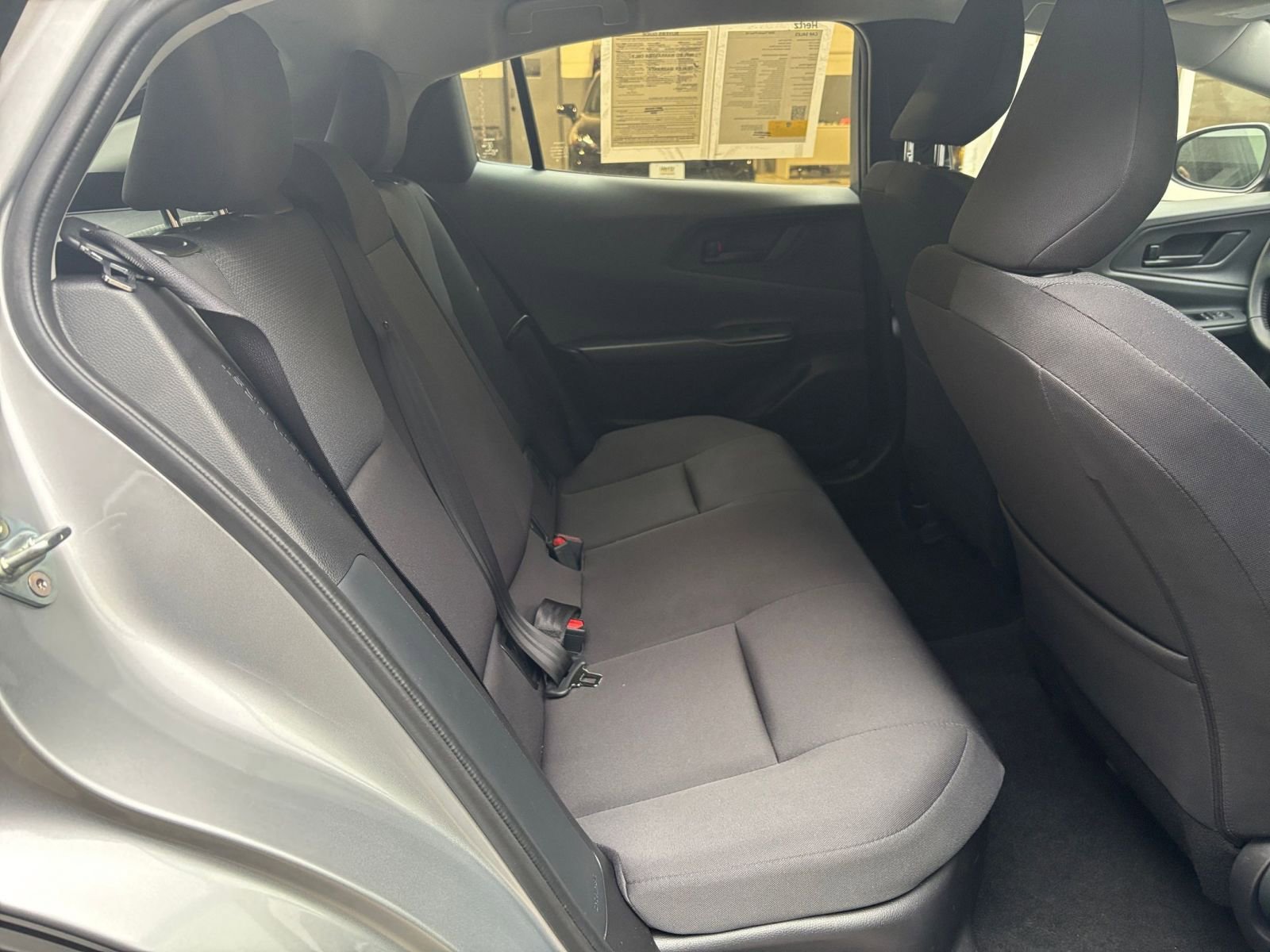 Used 2025 Toyota Prius LE image 36