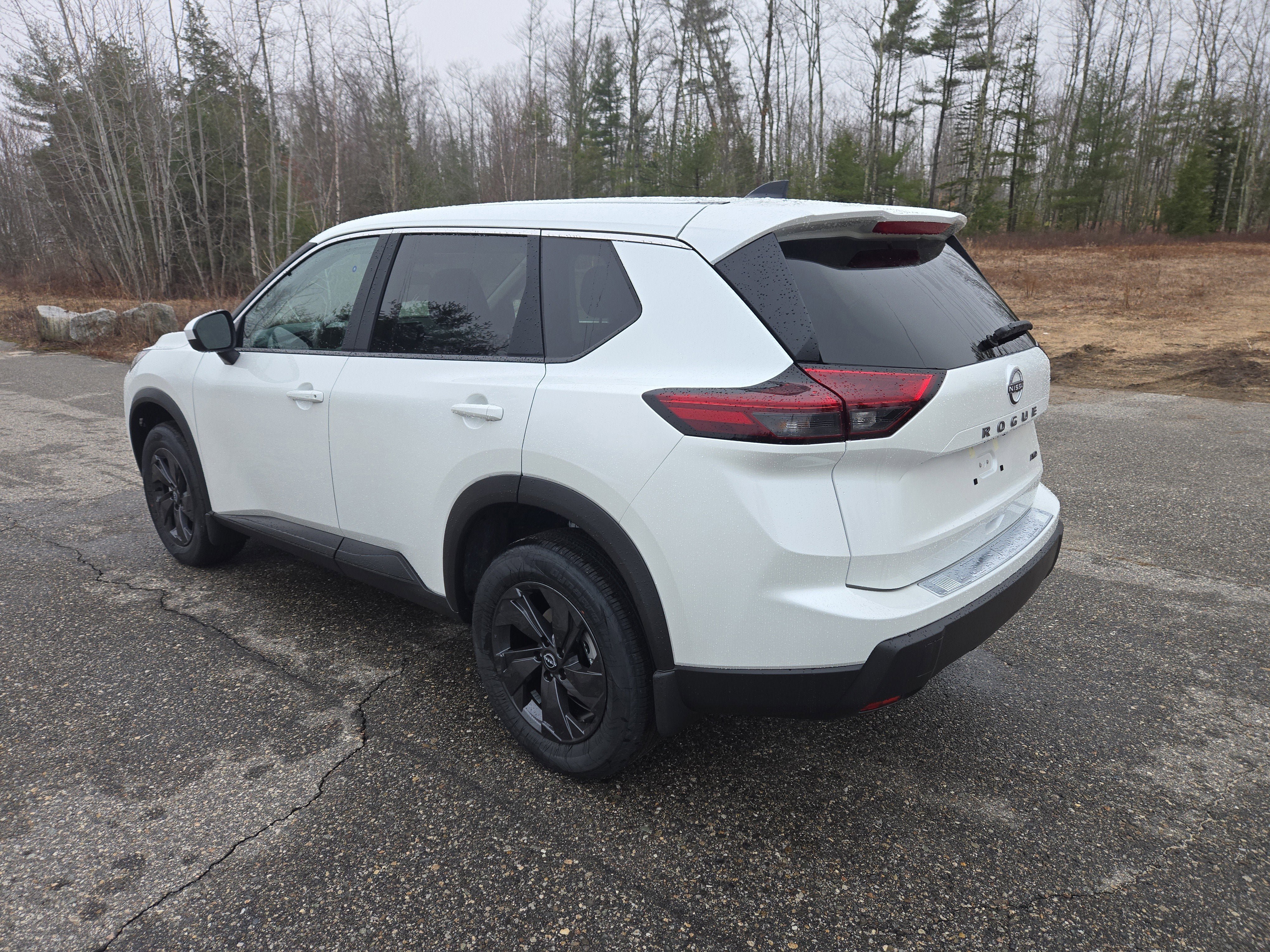 New 2026 Nissan Rogue SV AWD/4WD image 5