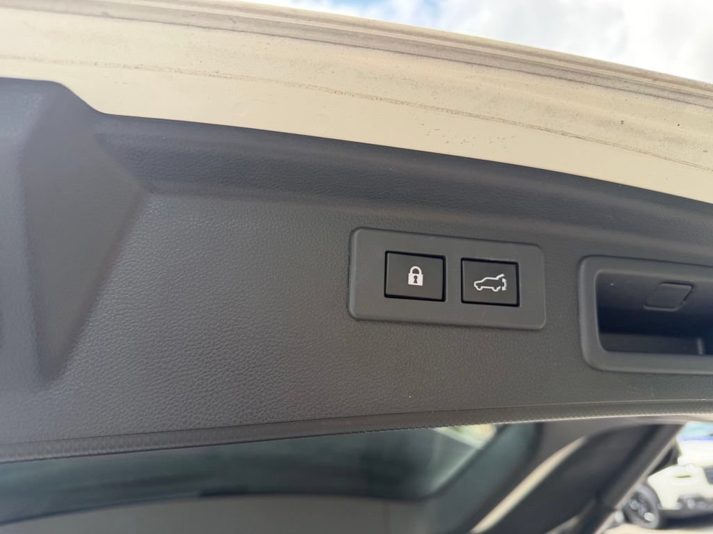 Used 2019 Subaru Forester Limited w/ Popular Package #3 AWD/4WD image 8