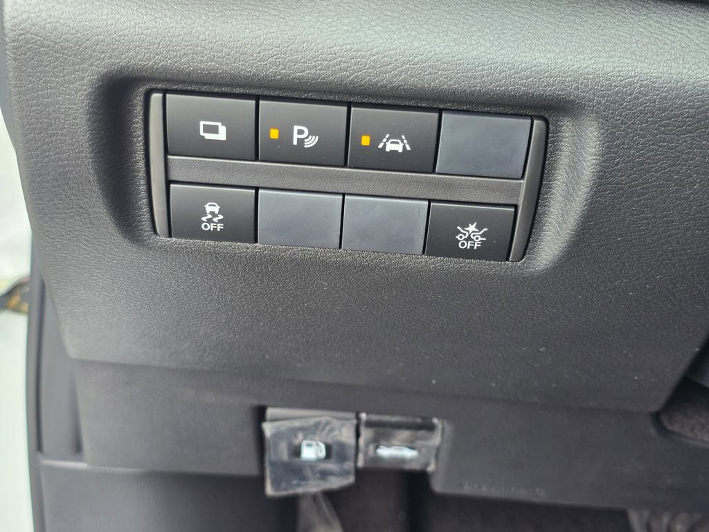 New 2025 Nissan Versa S w/ Trunk Package image 17