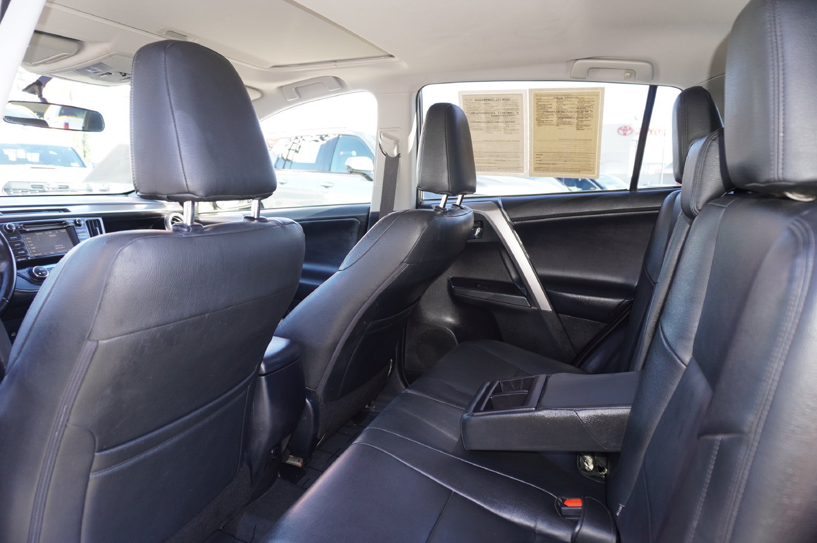 Used 2016 Toyota RAV4 XLE AWD/4WD image 10