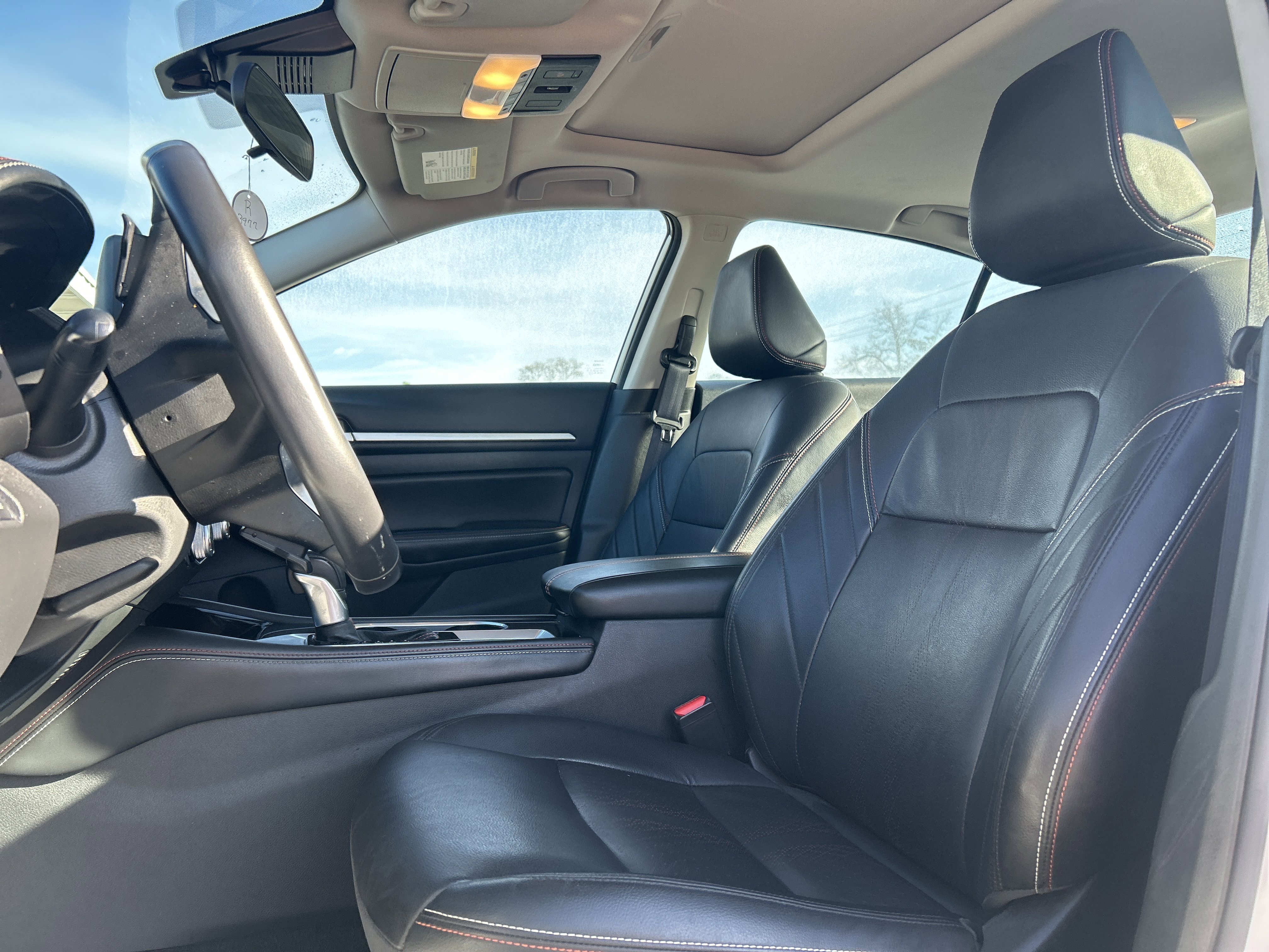 Used 2024 Nissan Altima 2.5 SR w/ SR Premium Package image 10