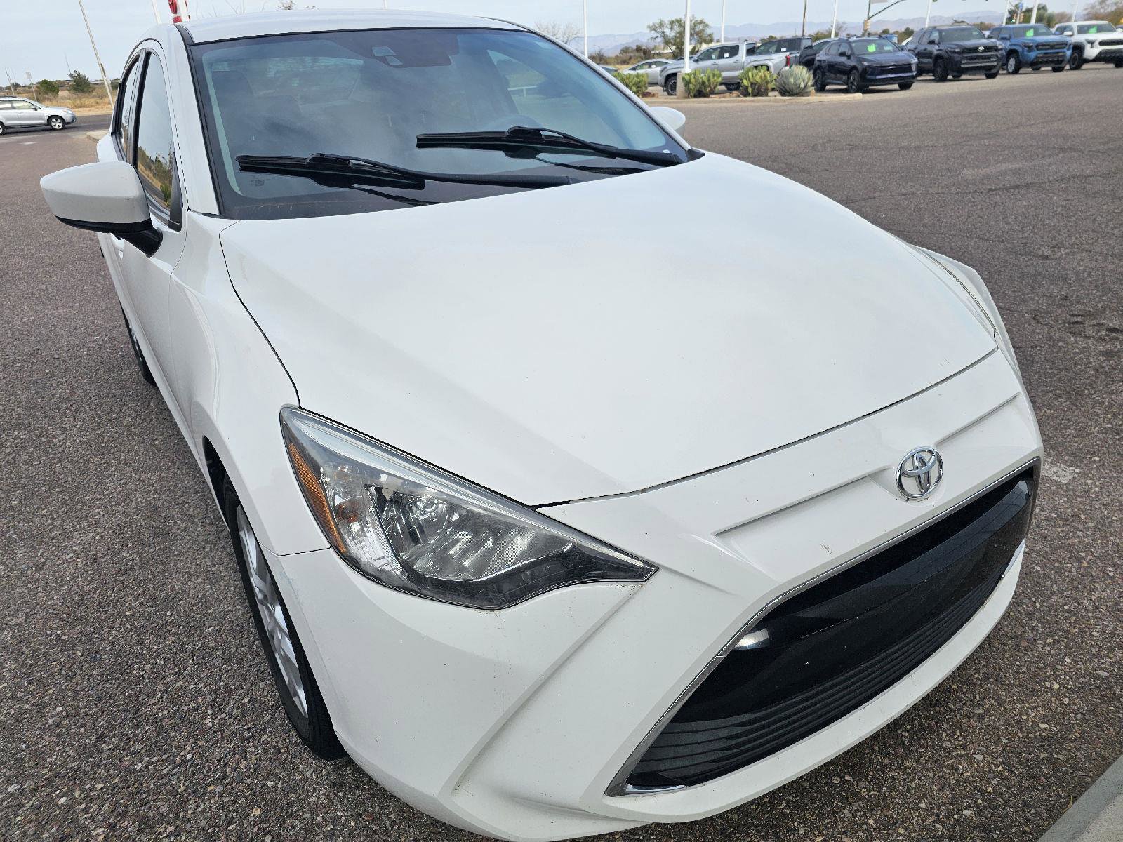 Used 2018 Toyota Yaris iA image 12