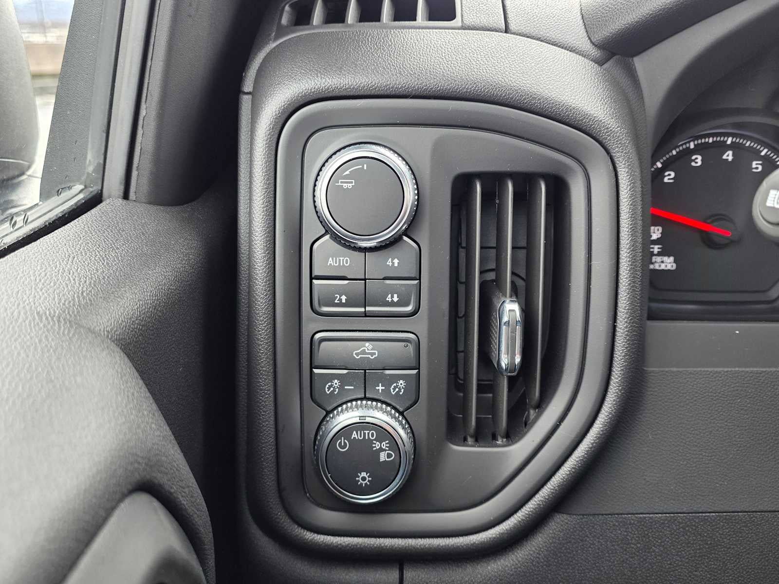 Certified 2025 GMC Sierra 1500 Pro w/ Pro Value Package AWD/4WD image 26