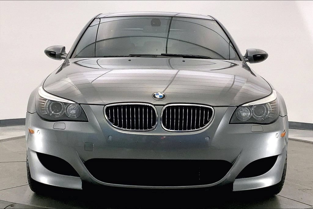 Used 2008 BMW M5 RWD image 2