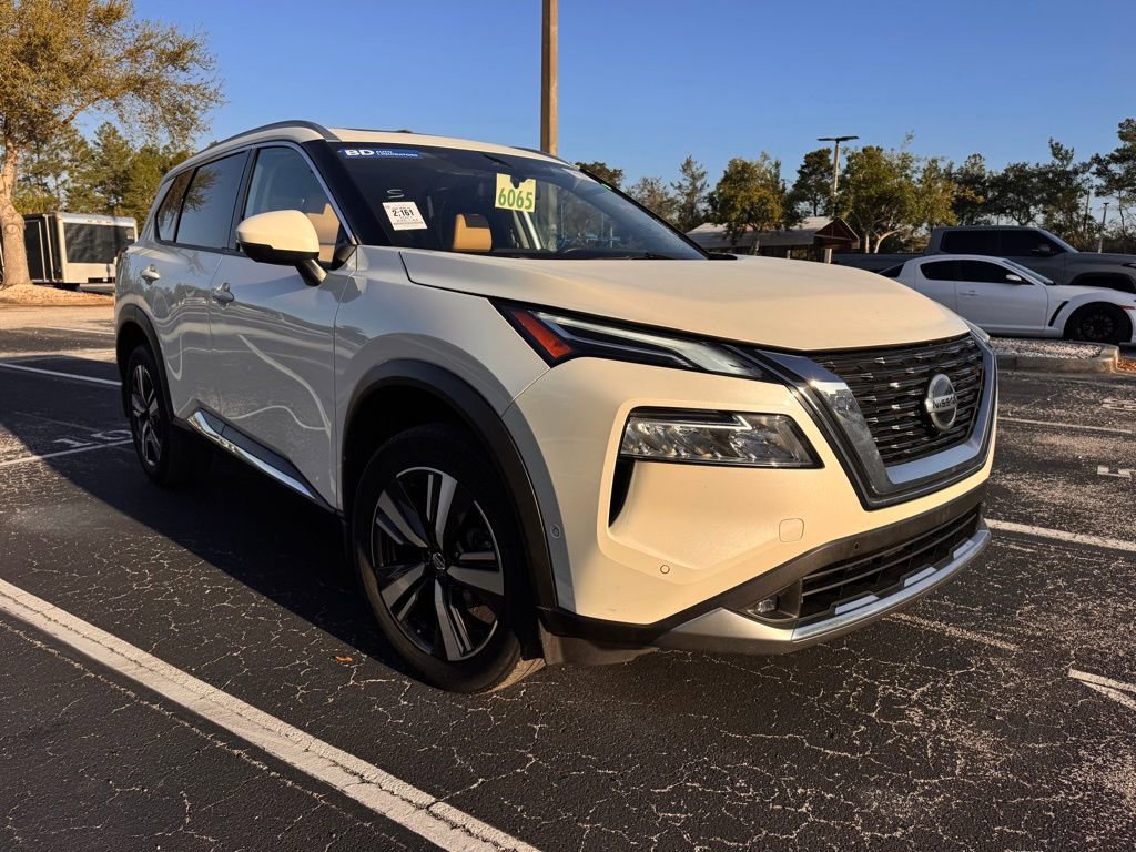 Used 2021 Nissan Rogue Platinum AWD/4WD image 9