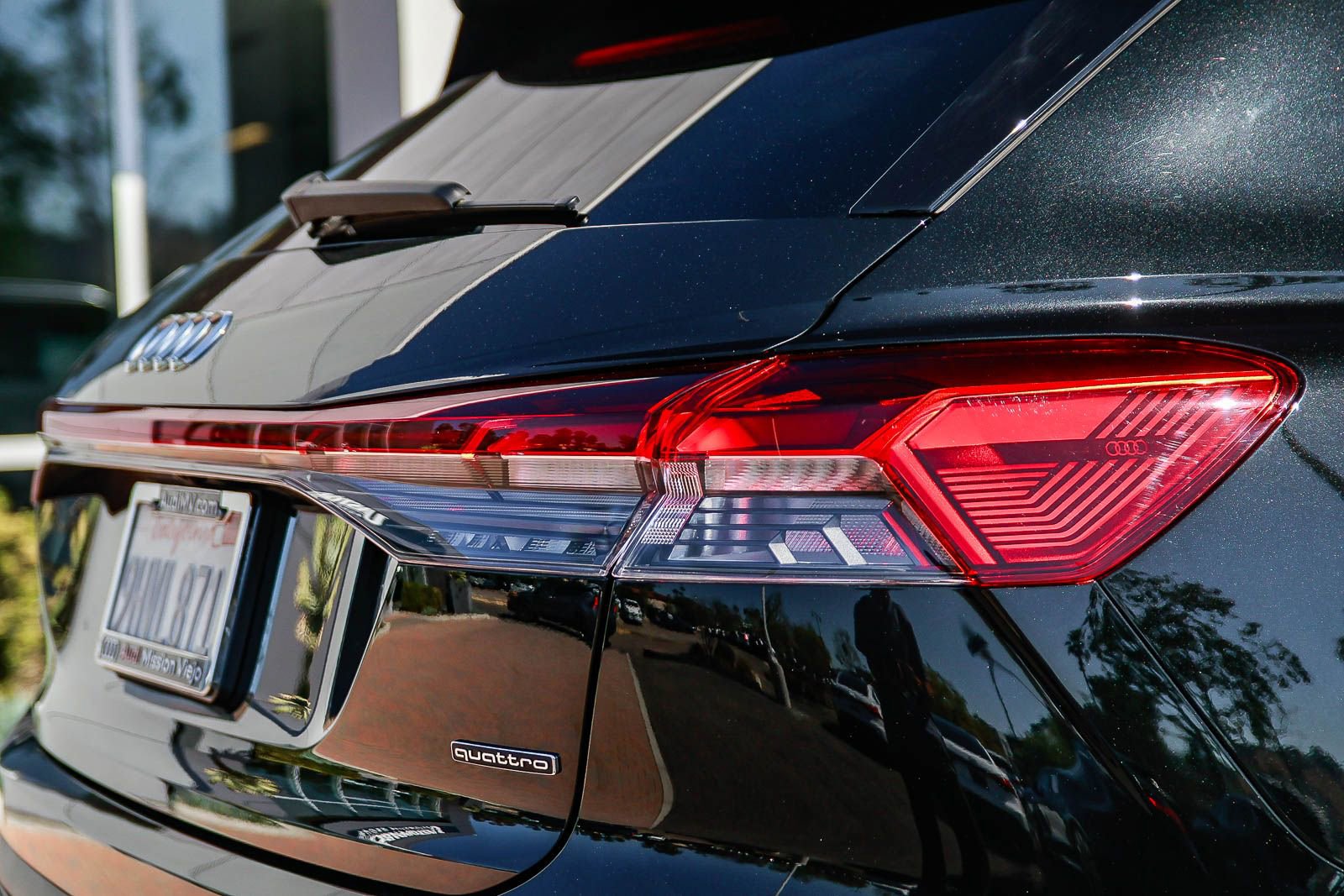 Certified 2023 Audi Q4 e-tron Prestige w/ 20" Wheel Package image 9