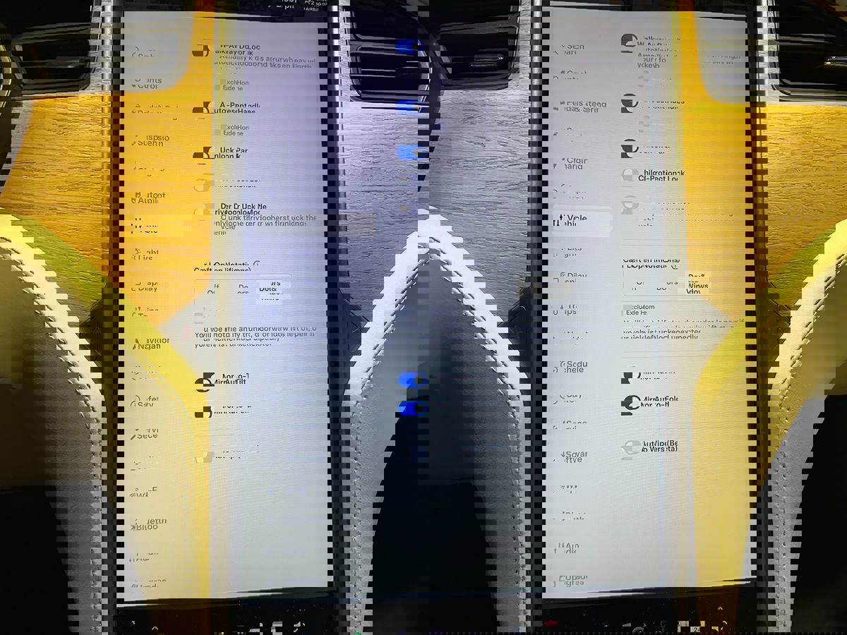 Used 2020 Tesla Model S Long Range image 33