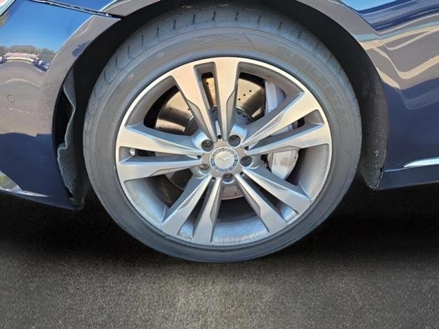 Used 2015 Mercedes-Benz S 550 Sedan w/ Premium 1 Package image 30