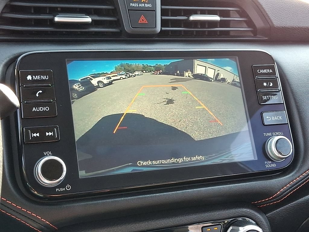 Used 2024 Nissan Versa SR FWD image 18