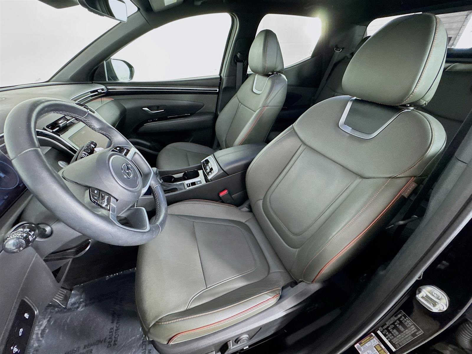 Certified 2024 Hyundai Santa Cruz Limited image 11