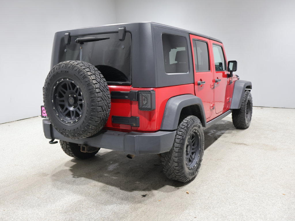 Used 2010 Jeep Wrangler Unlimited Rubicon w/ Dual Top Group AWD/4WD image 2