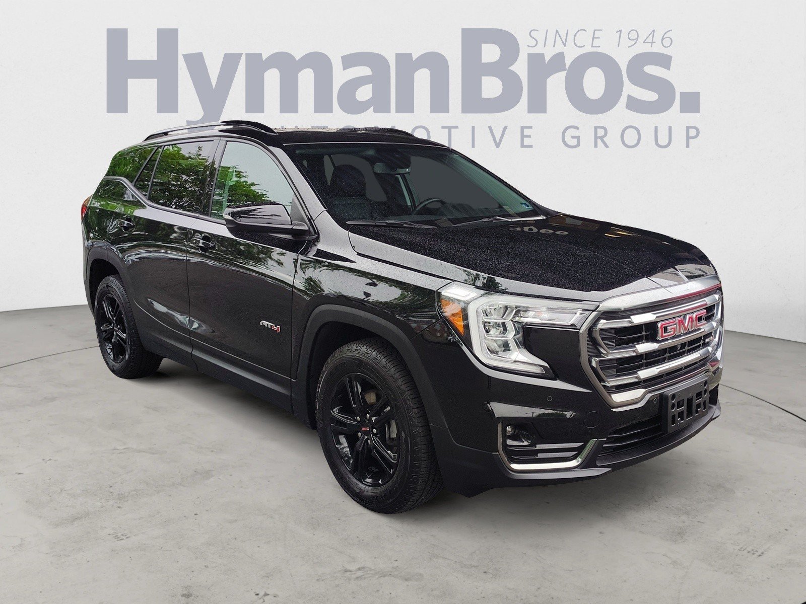 Used 2023 GMC Terrain AT4 w/ Tech Package AWD/4WD image 1
