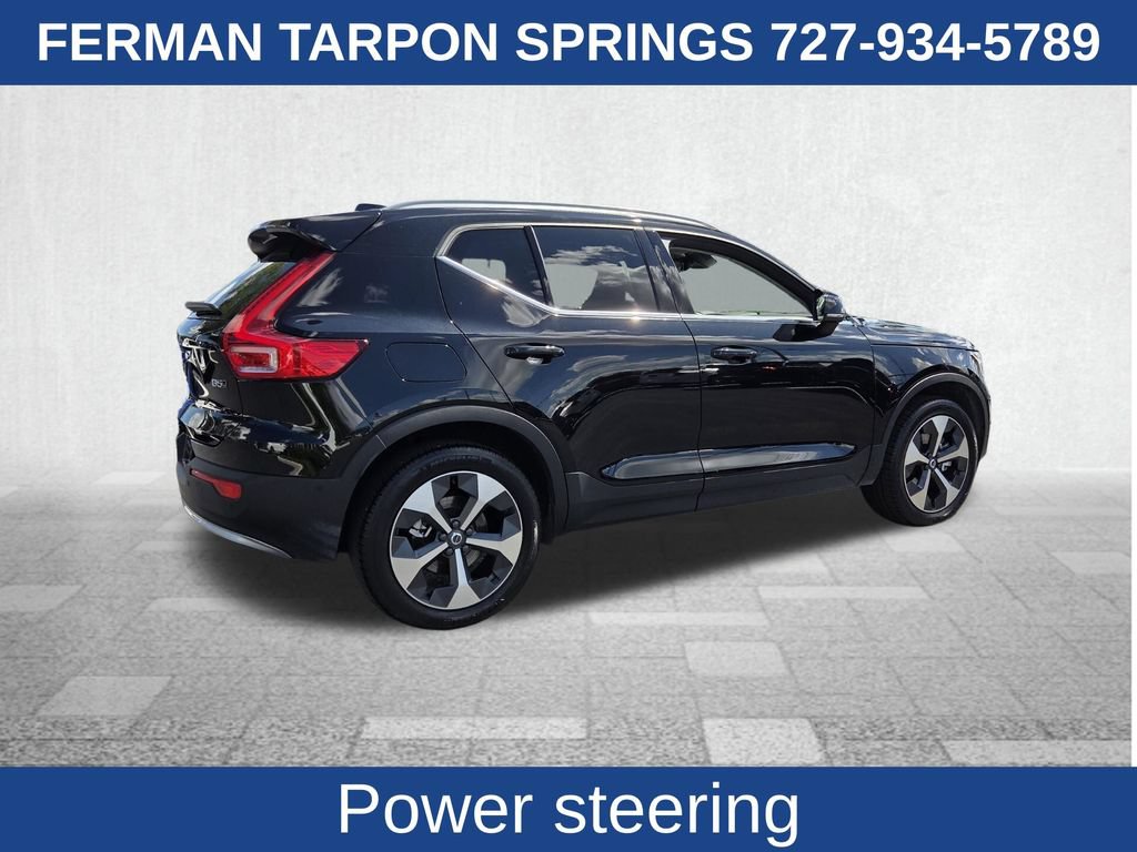 Certified 2024 Volvo XC40 B5 Plus AWD/4WD image 11