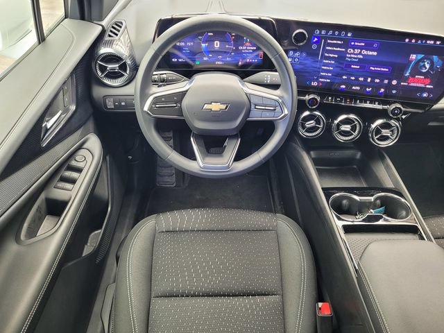 Used 2025 Chevrolet Blazer EV LT AWD/4WD image 19
