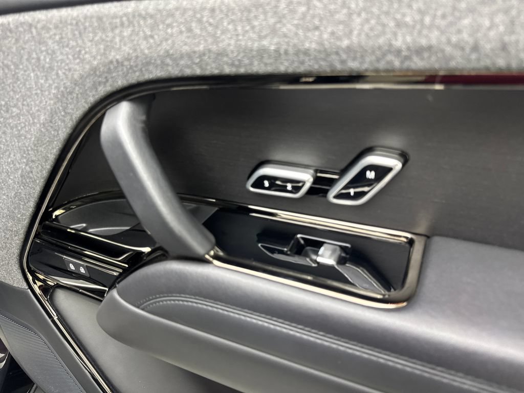 Used 2023 Land Rover Range Rover Sport SE AWD/4WD image 47
