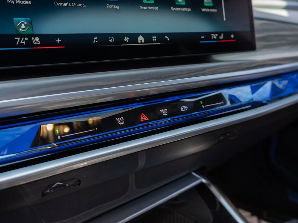 Used 2025 BMW 740i 740i image 24