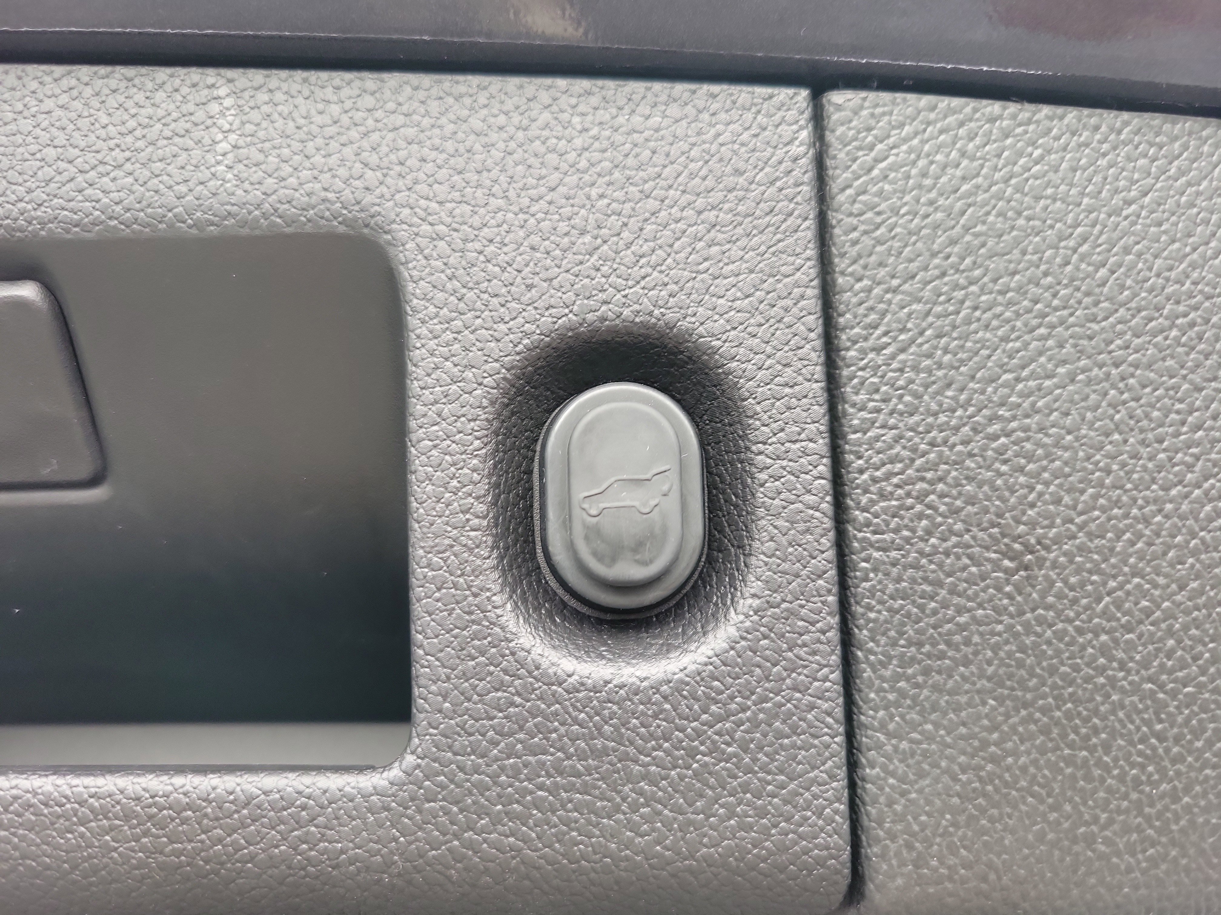 Used 2017 Chevrolet Tahoe Premier image 19