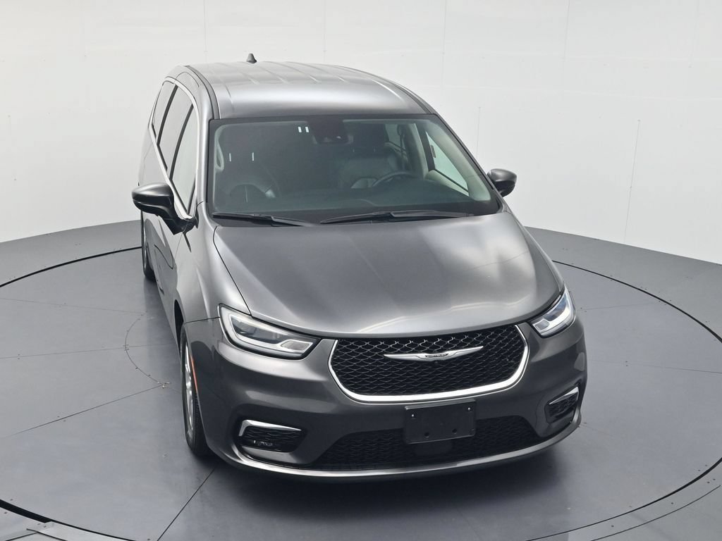 Used 2023 Chrysler Pacifica Touring-L FWD image 34