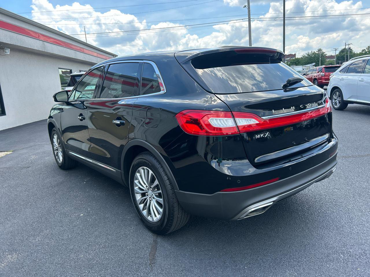 Used 2016 Lincoln MKX Select w/ Select Plus Package FWD image 7
