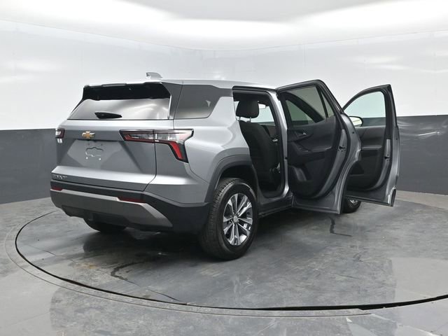 Used 2025 Chevrolet Equinox LT AWD/4WD image 26
