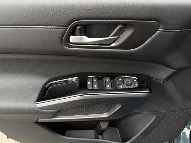 New 2026 Nissan Pathfinder SL AWD/4WD image 19