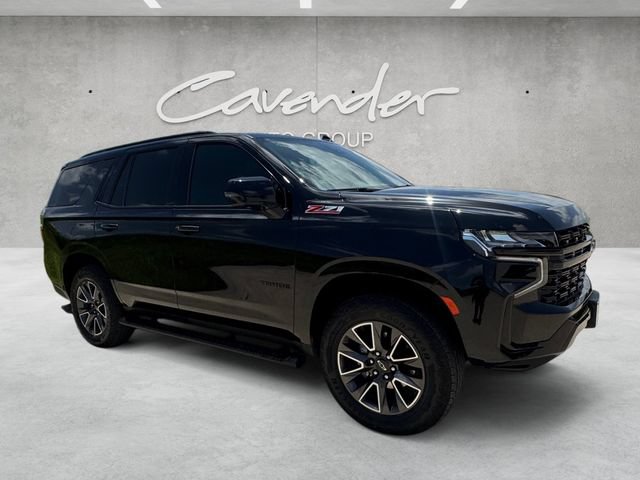 Used 2023 Chevrolet Tahoe Z71 w/ Luxury Package AWD/4WD image 2