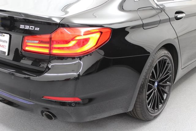 Used 2018 BMW 530e xDrive AWD/4WD image 13