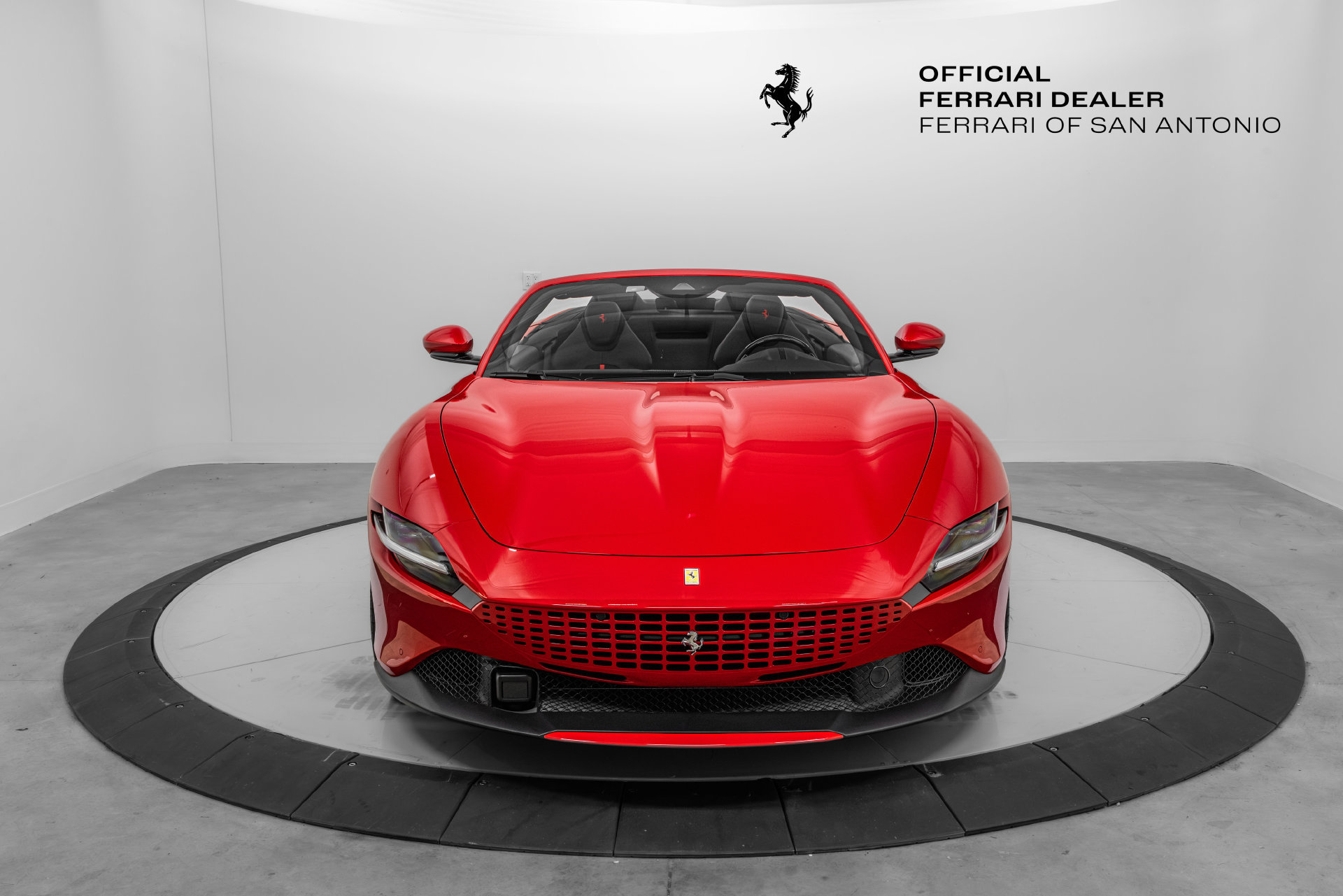 Certified 2026 Ferrari Roma Spider RWD image 8