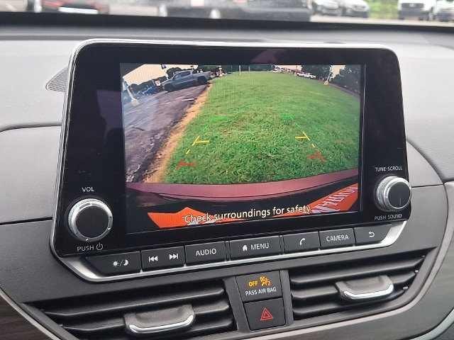 Used 2025 Nissan Altima 2.5 SV AWD/4WD image 18