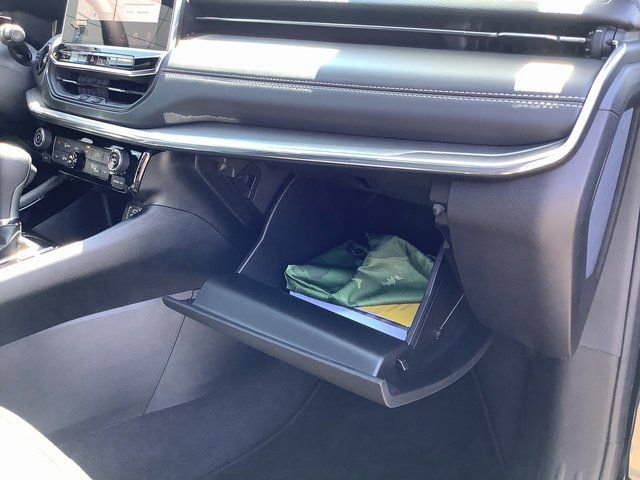 Used 2023 Jeep Compass High Altitude w/ Driver Assist Group I image 41