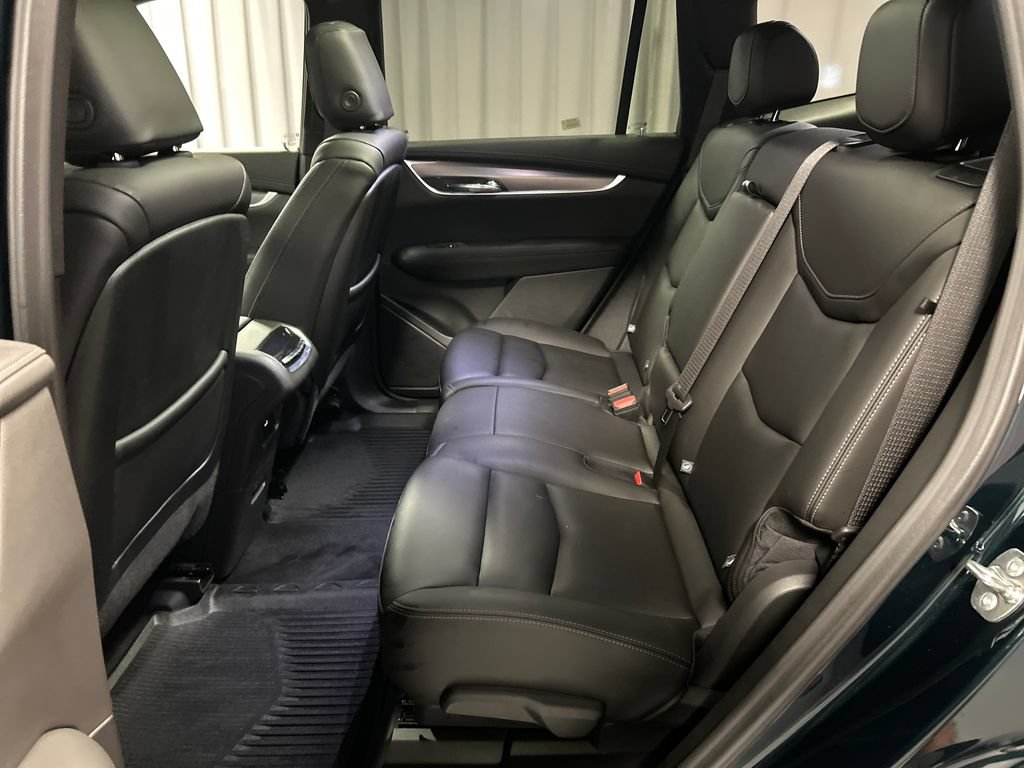 Used 2024 Cadillac XT6 Luxury w/ LPO, Floor Liner Package AWD/4WD image 24