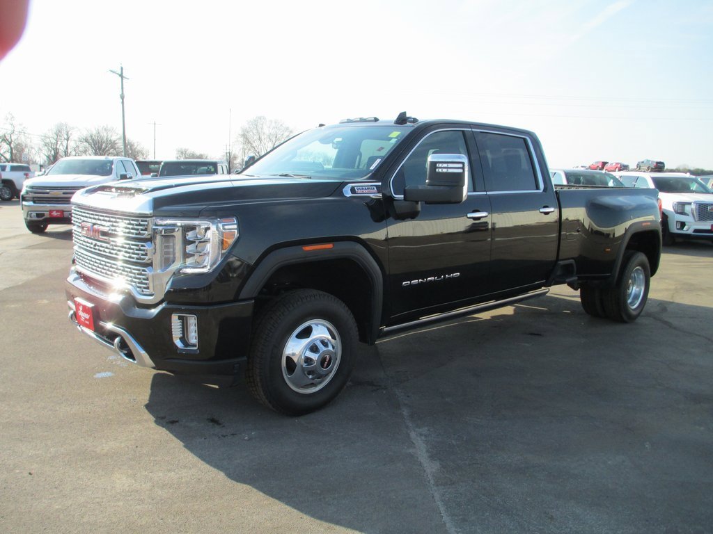 Certified 2023 GMC Sierra 3500 Denali w/ Denali Ultimate Package image 11