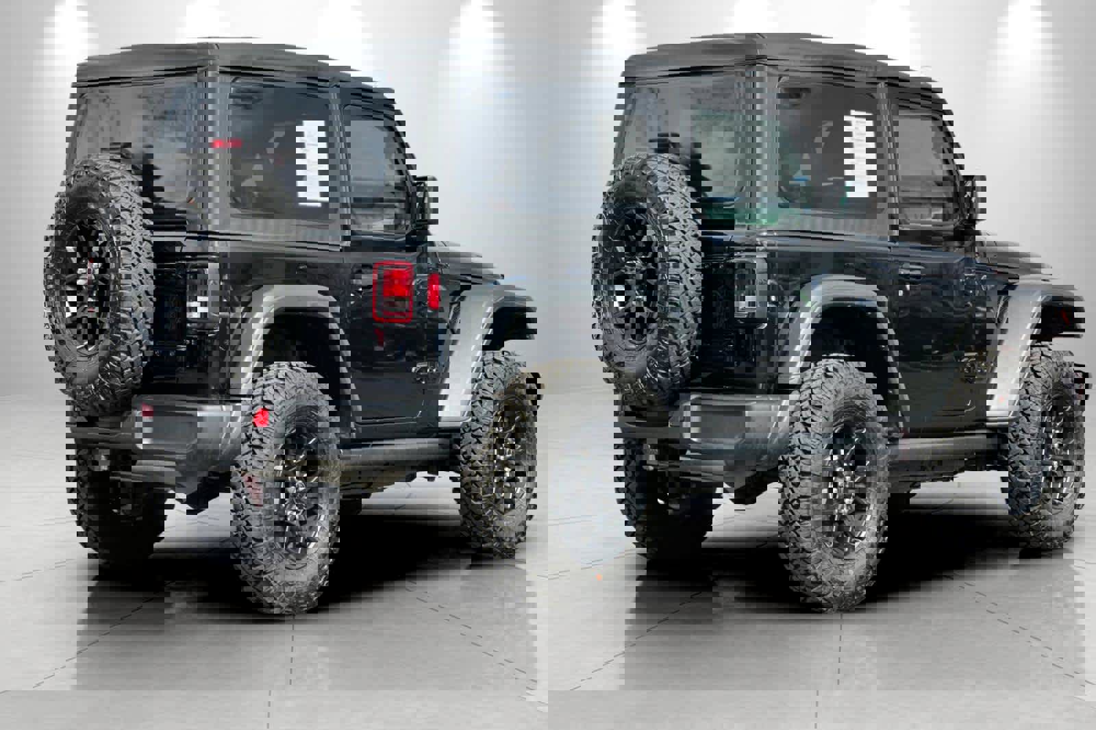 Used 2025 Jeep Wrangler Willys image 2