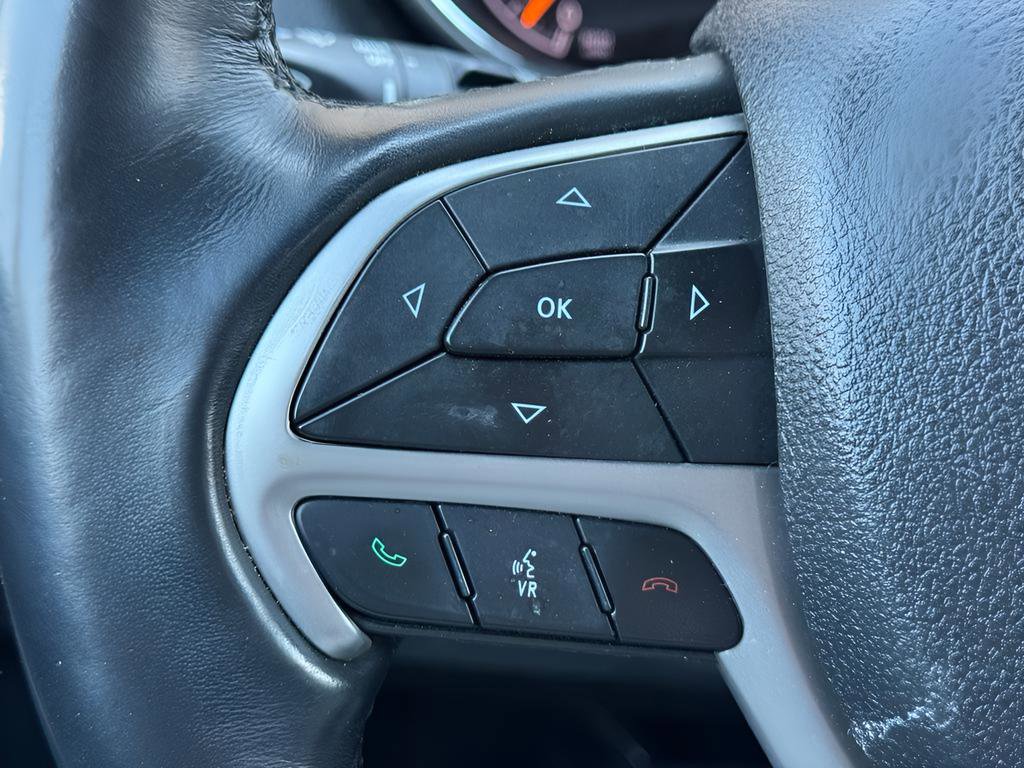 Used 2018 Jeep Grand Cherokee Limited w/ Luxury Group II image 22