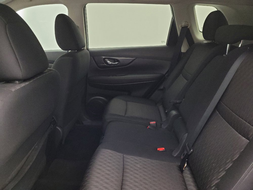 Used 2018 Nissan Rogue SV w/ Premium Package AWD/4WD image 18
