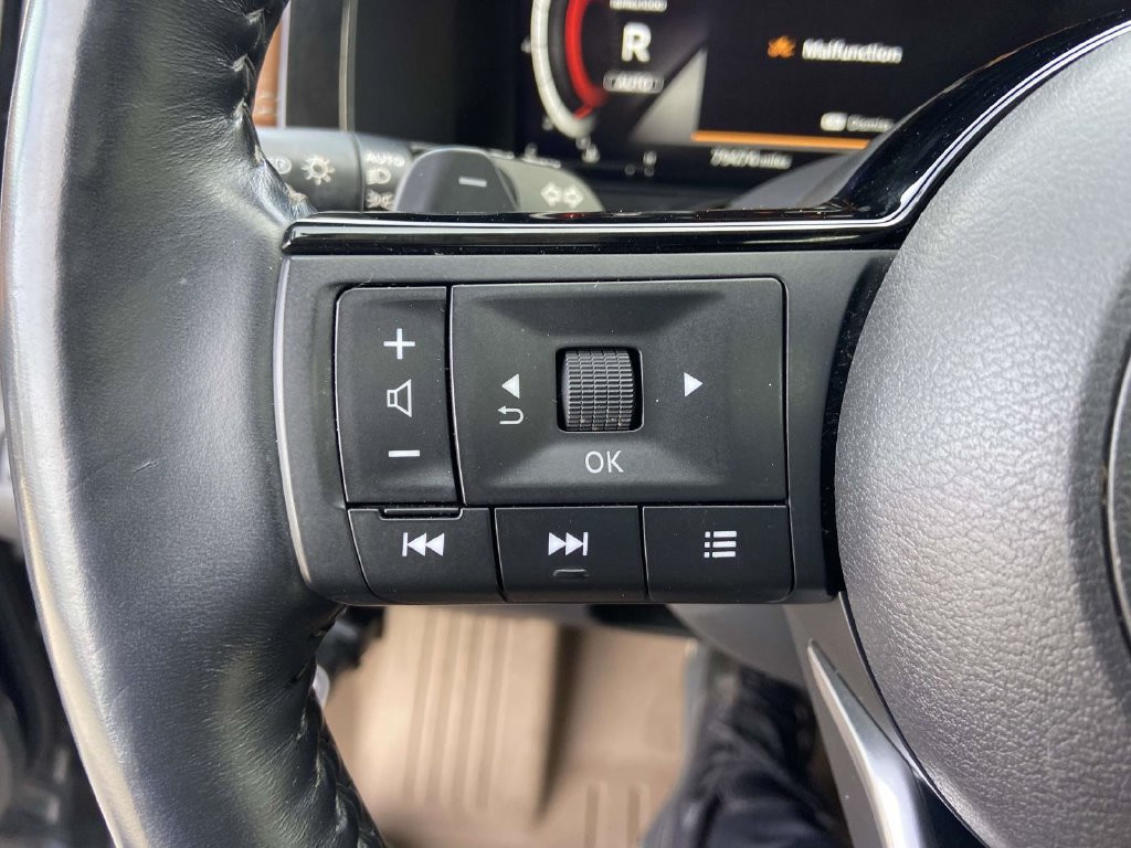 Used 2023 Nissan Pathfinder Platinum AWD/4WD image 28