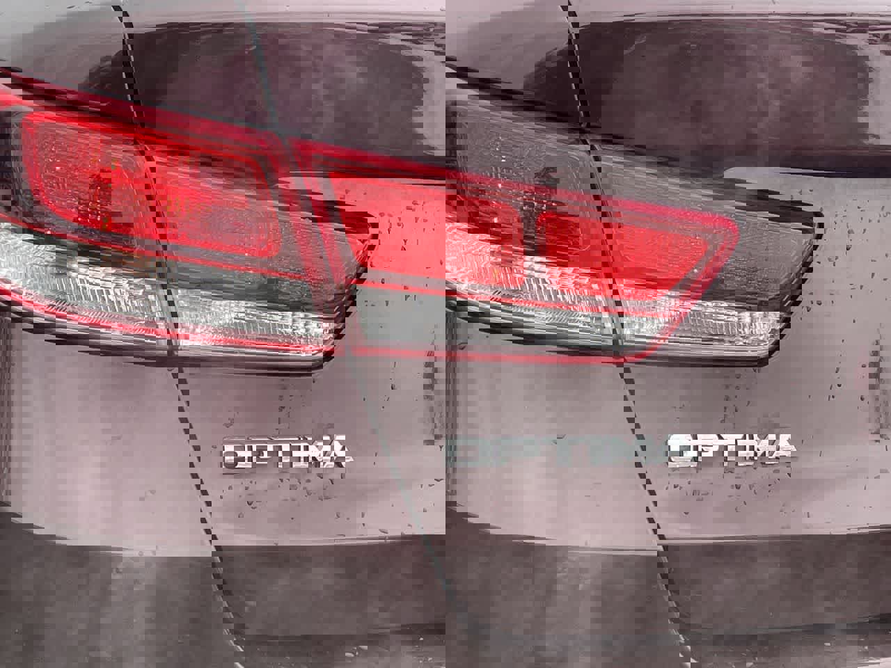 Used 2018 Kia Optima LX w/ 17" Alloy Wheels Package image 33