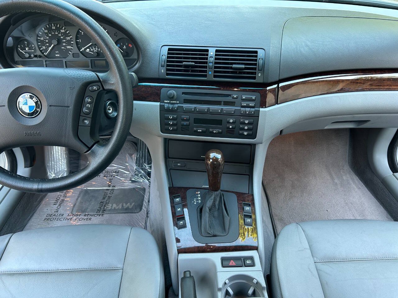 Used 2005 BMW 325i Sedan RWD image 34