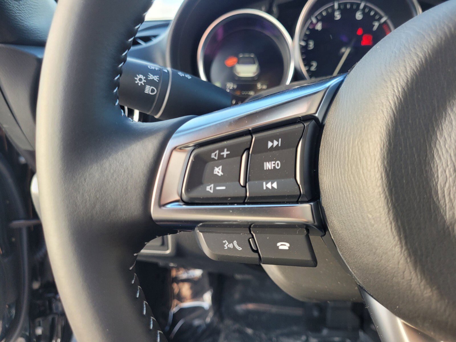 New 2025 MAZDA MX-5 Miata Sport image 28