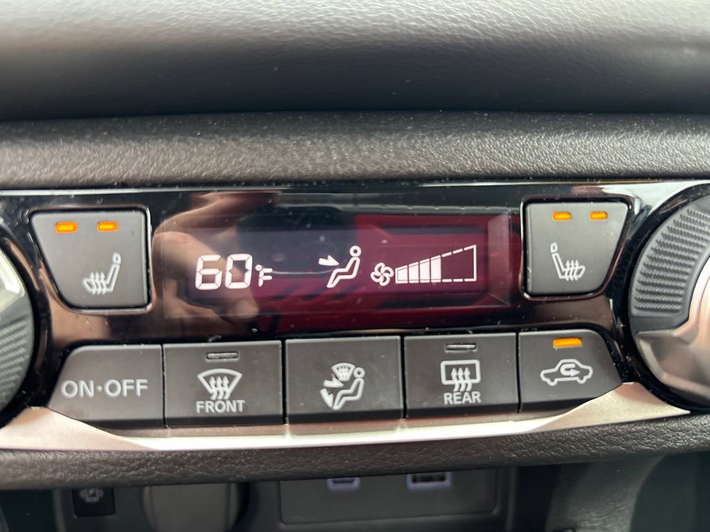 Certified 2025 Nissan Versa SR w/ Trunk Package FWD image 27