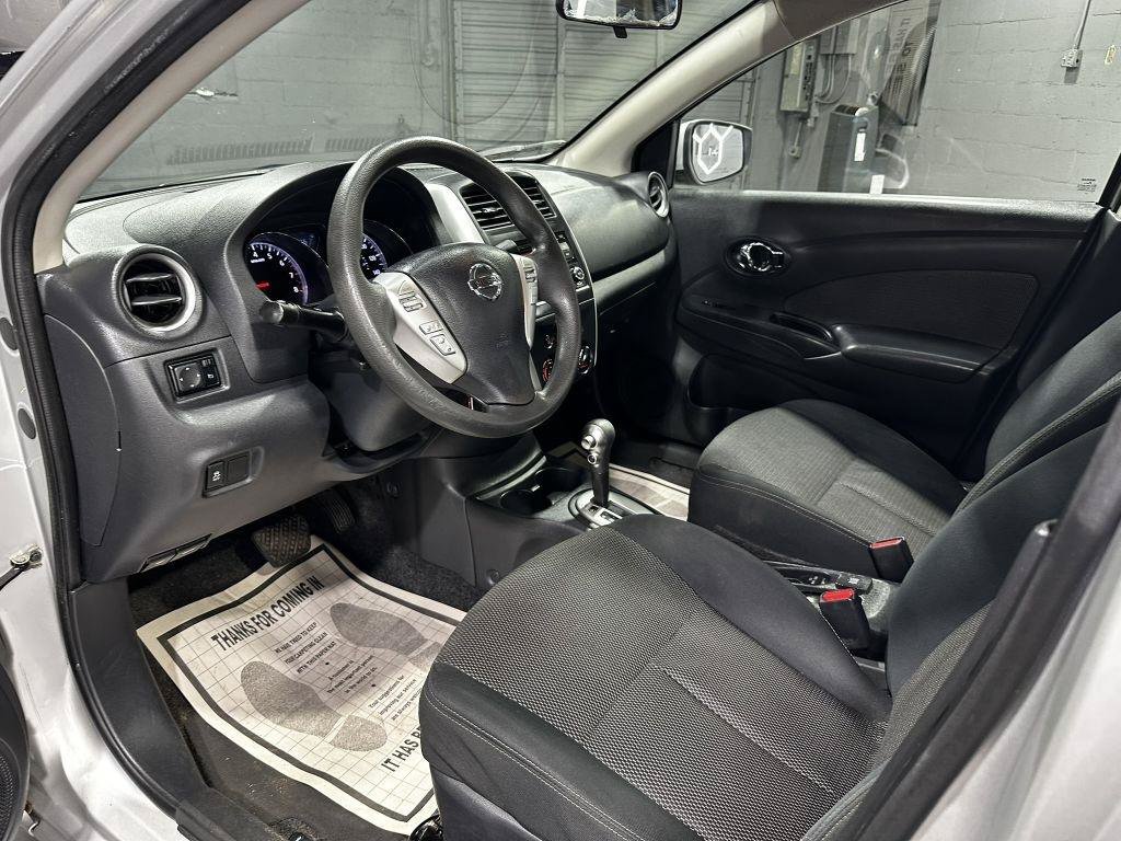 Used 2016 Nissan Versa SV FWD image 15