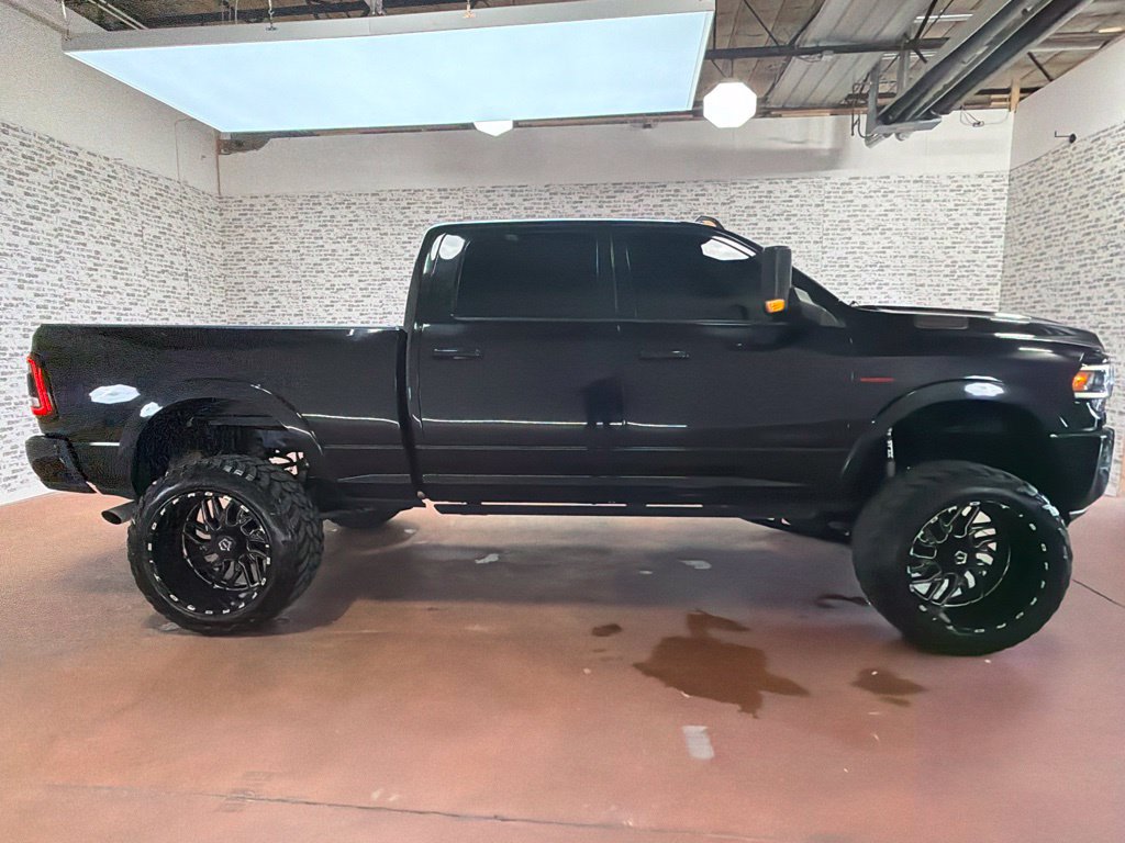 Used 2022 RAM 2500 Laramie AWD/4WD image 8